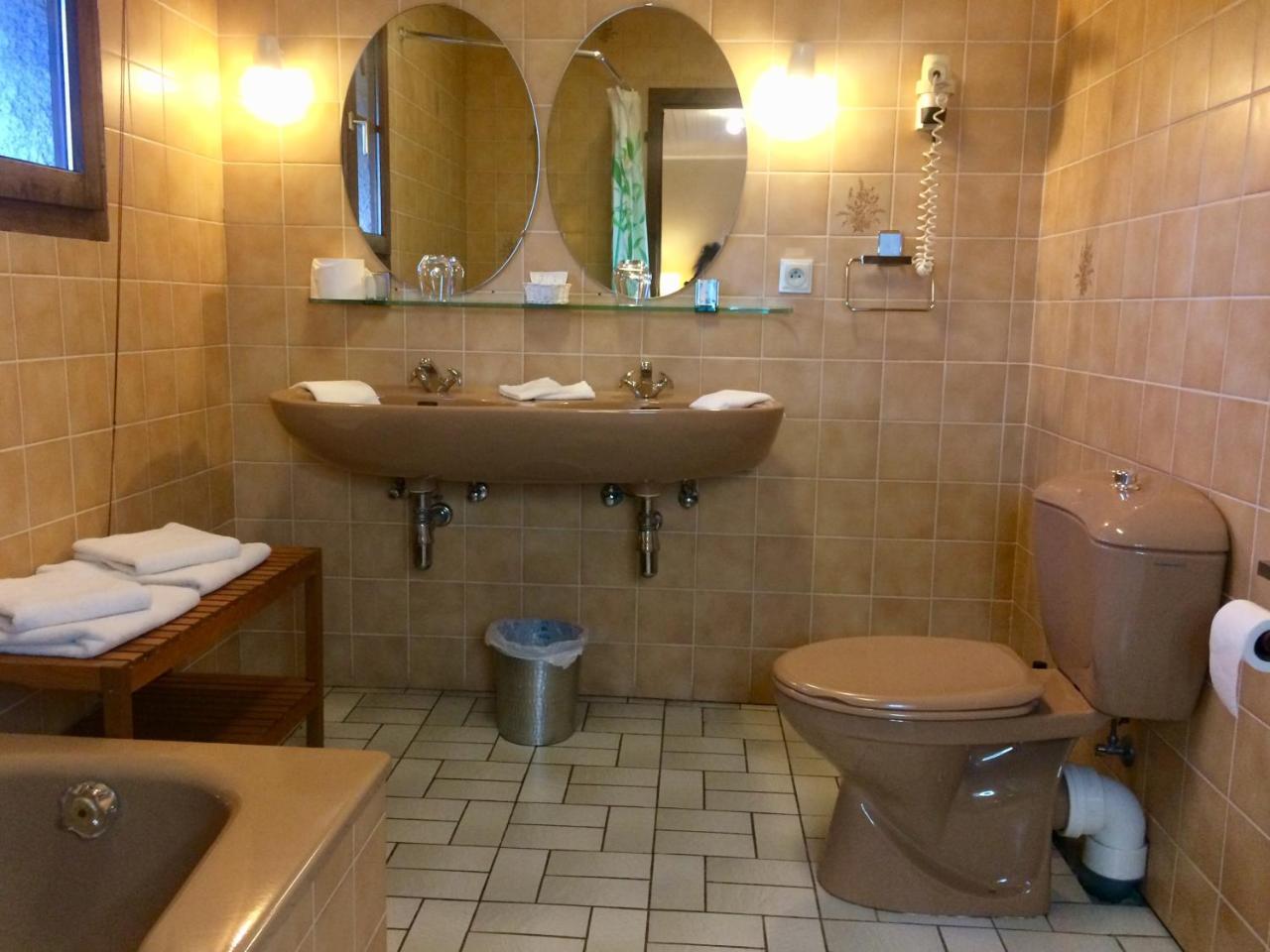 וירטון Hotel La Venerie מראה חיצוני תמונה